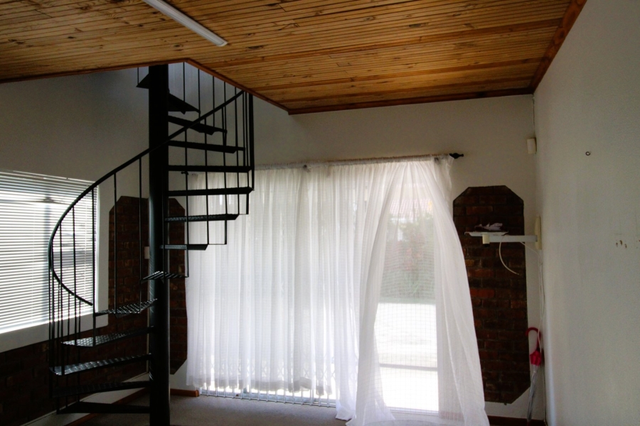 To Let 4 Bedroom Property for Rent in Gonubie Eastern Cape